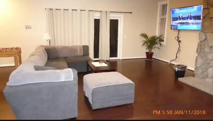 Mansion On The Hill Let 4 Rooms, 5Th Cost Extra Sage Bagian luar foto